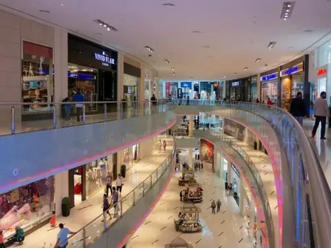 Why Companies Are Focusing on Wealthy Customers as Lower-Incoming Spending Drops
